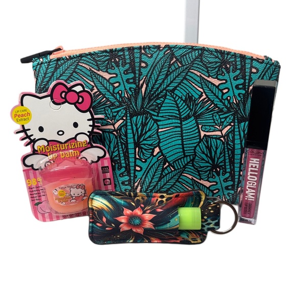 🔥HELLO KITTY LIP-CARE: LIPGLOSS, LIP BALM BUNDLE - Picture 12 of 12